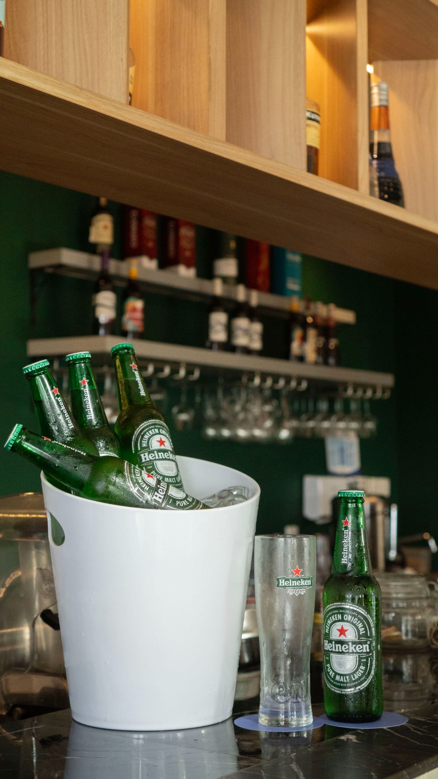 Things You Need to Know about Beer - 10/10 Pool Bar Rooftop