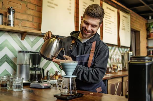 Barista, bartender, mixologist